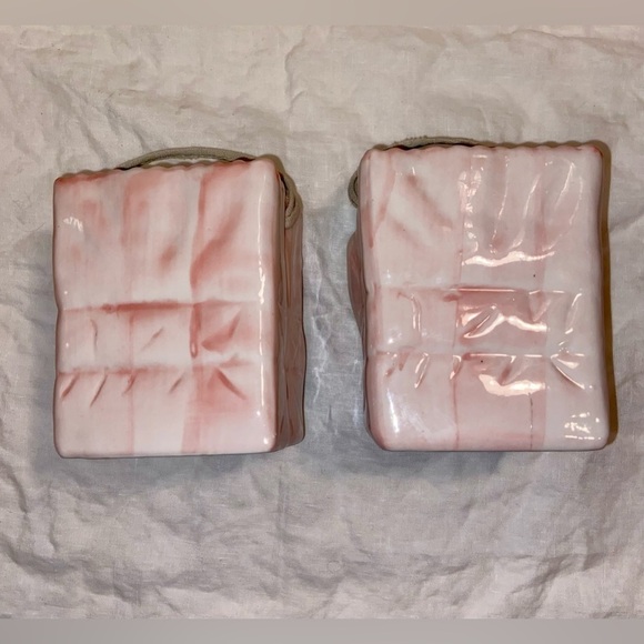 3/55$ Set of 2 Vintage ceramic rectangular vase white duck & blue flowers - Picture 10 of 15